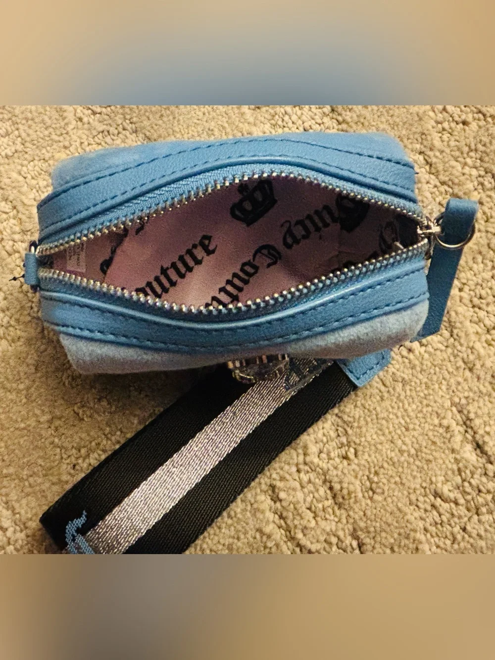 Juicy Couture "Big Spender" Mini Tote Set - Picture 9 of 15